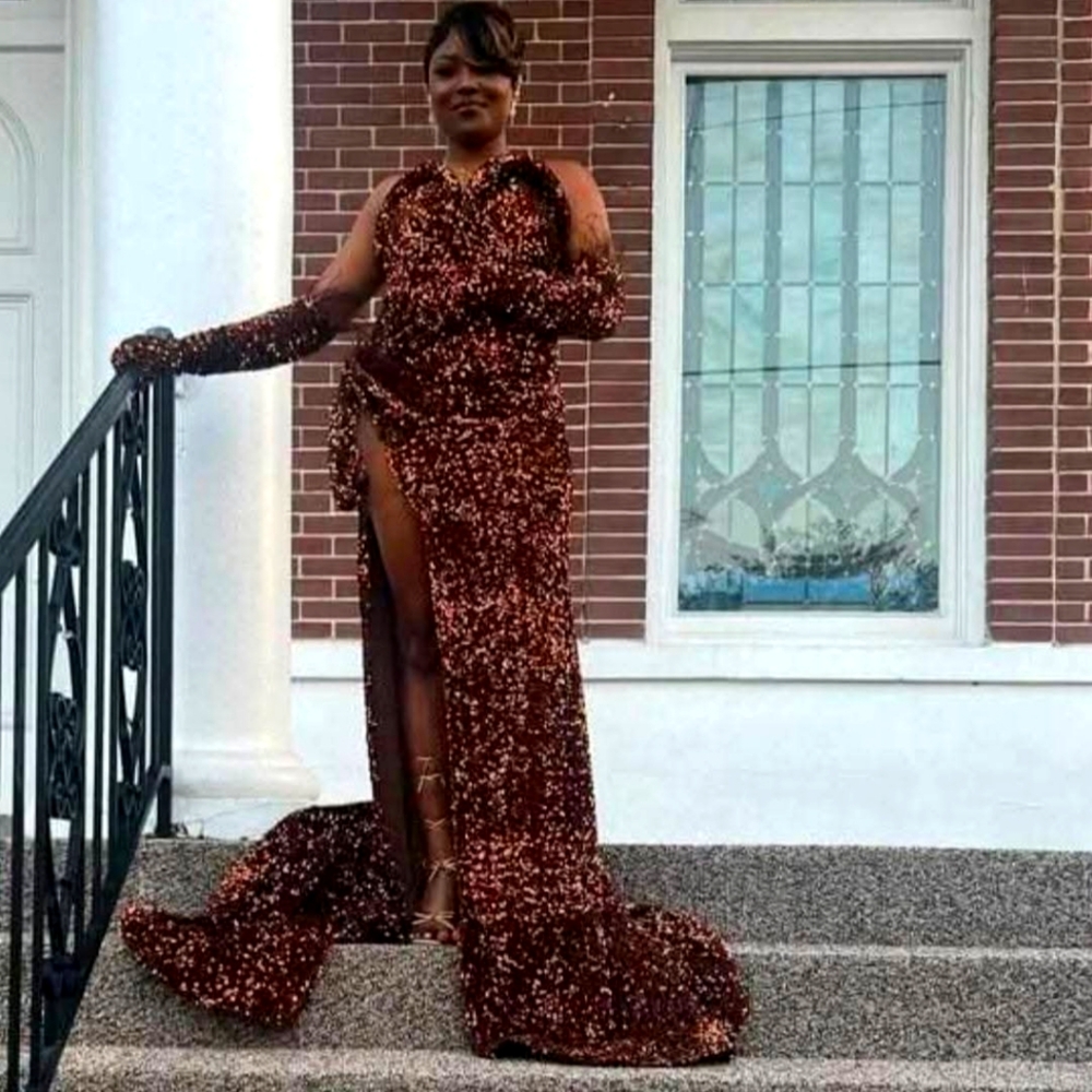 Prom Dress - Picture 2 of 3